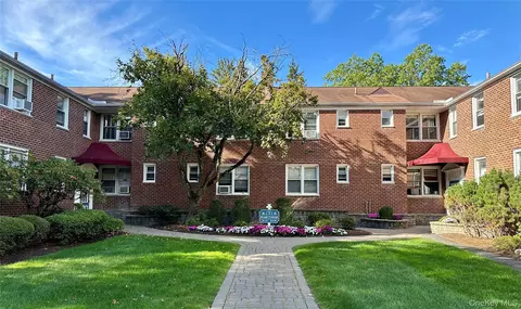3 Bryant Cres # 1J, White Plains, NY 10605