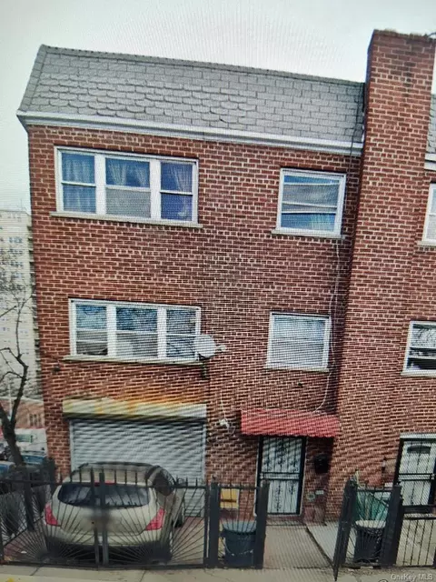 1156 Metcalf Ave, New York, NY 10472