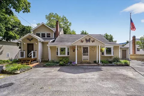 217 High St, Beacon, NY 12508