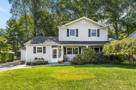 94 Barnes Rd, Greenburgh, NY 10591