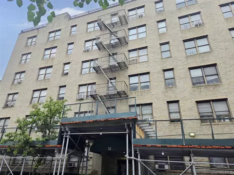 55 E 190th St #45, New York, NY 10468