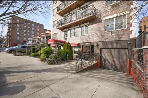 108-27 63rd Ave #3B, Forest Hills, NY 11375