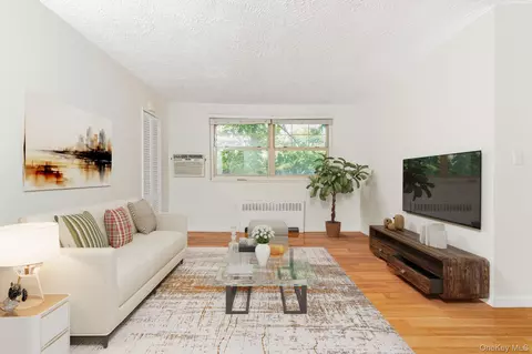 61-15 251 St #1100, Little Neck, NY 11362