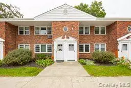 2710 South Rd #C8, Poughkeepsie, NY 12601