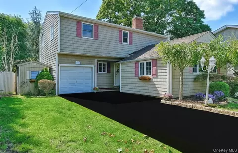 22 Fairview Rd W, Massapequa, NY 11758