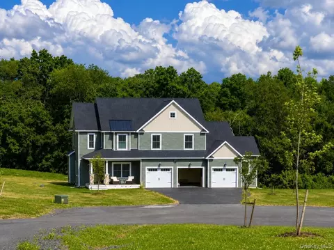lot Apt 18 Bee Blossom Ct, Wawayanda, NY 10973
