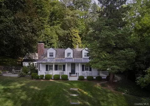 11 Sutton Rd, Washington, NY 12545