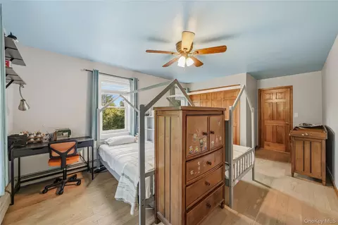 Bedroom - 75 Sunset Dr, Patterson, NY 12563 photo 4 of 4