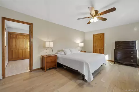 Bedroom - 75 Sunset Dr, Patterson, NY 12563 photo 2 of 4