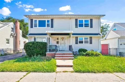 23-47 128th St, College Point, NY 11356