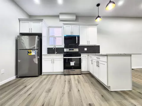 24 Wayne, Staten Island, NY 10310