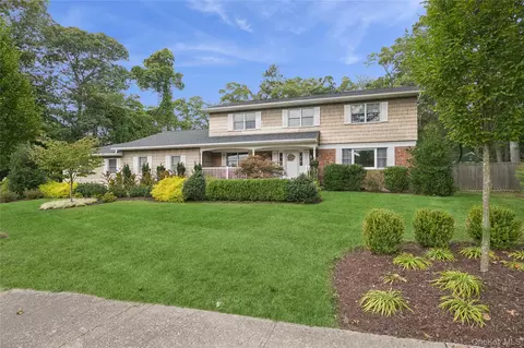 75 E Moriches Blvd, Eastport, NY 11941