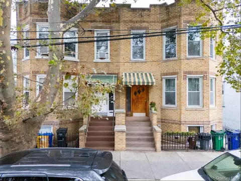 6185 Grove St, New York, NY 11385