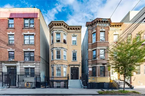 2023 Hughes Ave, New York, NY 10457