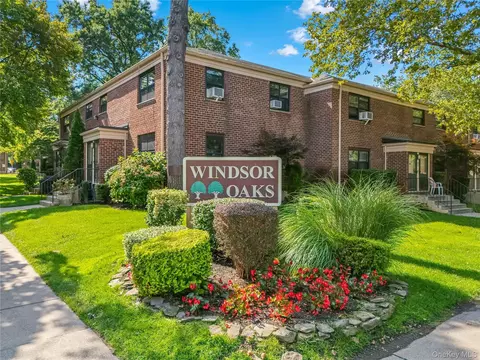 73-08 220th Street Apt Lower 405b1 St #LOWER, 405B1, Oakland Gardens, NY 11364
