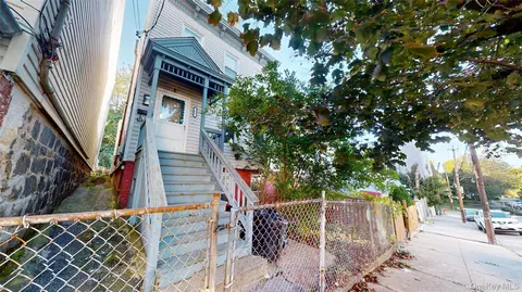 50 Croton Ter, Yonkers, NY 10701