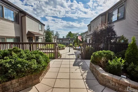 777 Tuckahoe Rd #4, Yonkers, NY 10710