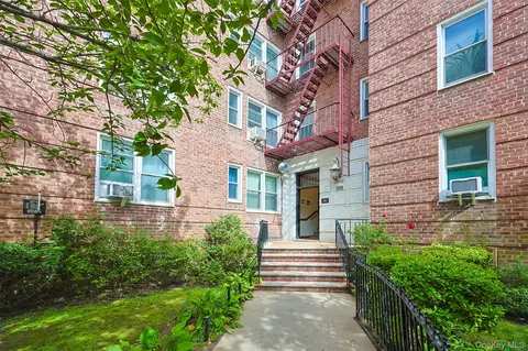 88-09 35th Ave #2O, Jackson Heights, NY 11372