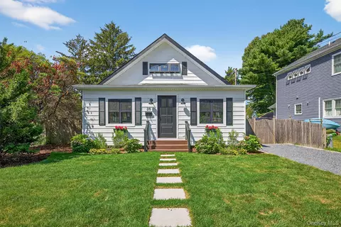 25 W 5th St, Locust Valley, NY 11560
