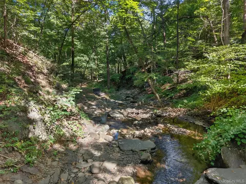 331 Mountain Lodge Rd, Blooming Grove, NY 10914 photo 17
