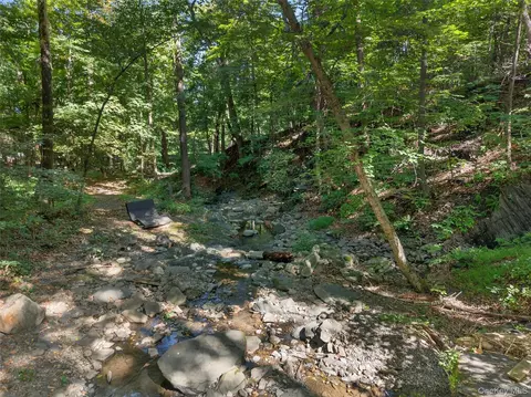 331 Mountain Lodge Rd, Blooming Grove, NY 10914 photo 6