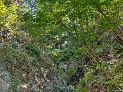 331 Mountain Lodge Rd, Blooming Grove, NY 10914 photo 8