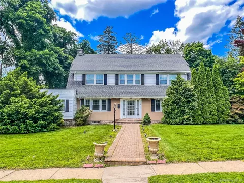54 Broadview Ave, New Rochelle, NY 10804