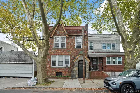 72-07 73 St, New York, NY 11385