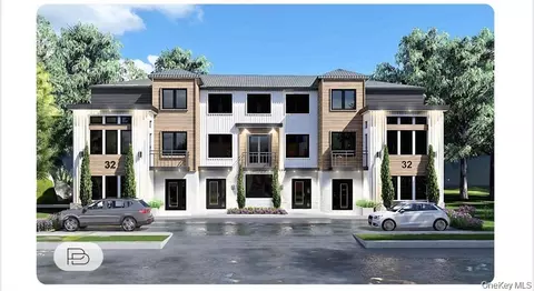 32 Saddle River Rd #111, Ramapo, NY 10952