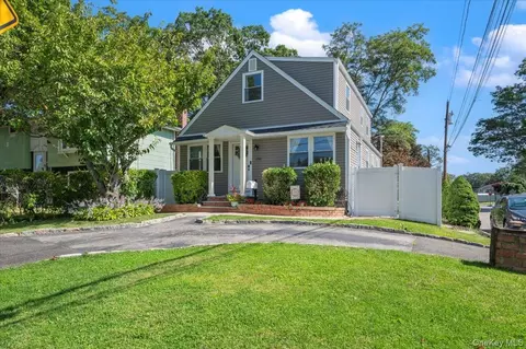 1701 Alto St, West Babylon, NY 11704