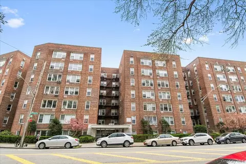 4320 E Van Cortlandt Park E #5E, New York, NY 10470