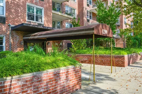 1299 Palmer Ave #237, Larchmont, NY 10538
