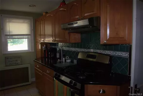 Kitchen - 1824 Seabury Pl, Peekskill, NY 10566 photo 1 of 3