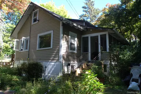 Exterior - 1824 Seabury Pl, Peekskill, NY 10566 photo 3 of 15