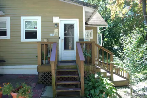 Exterior - 1824 Seabury Pl, Peekskill, NY 10566 photo 9 of 15