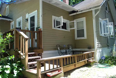 Exterior - 1824 Seabury Pl, Peekskill, NY 10566 photo 10 of 15