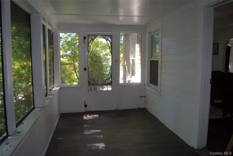 Exterior - 1824 Seabury Pl, Peekskill, NY 10566 photo 13 of 15