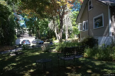 Exterior - 1824 Seabury Pl, Peekskill, NY 10566 photo 4 of 15