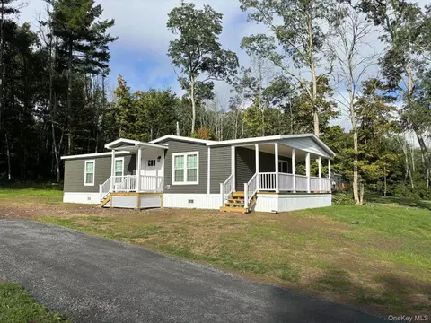 14933 Route 23, Prattsville, NY 12468