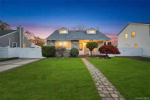 22 Herman Ave, North Babylon, NY 11703