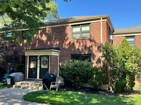 219-12 75th Ave #LOWER, Oakland Gardens, NY 11364