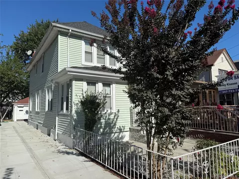 94-72 199th St, New York, NY 11423
