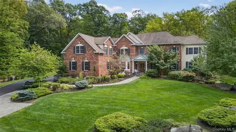 3 Orr-hatch Dr, Cornwall, NY 12518