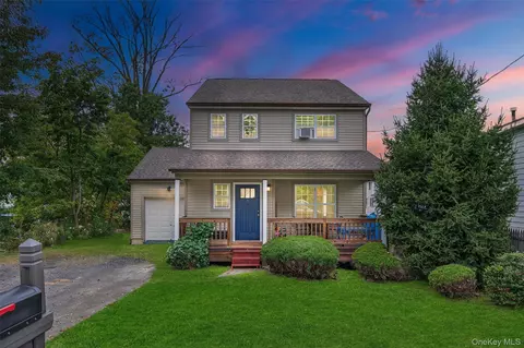 100 Excelsior Ave, Wallkill, NY 10940