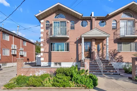 8810 70th Rd, New York, NY 11375