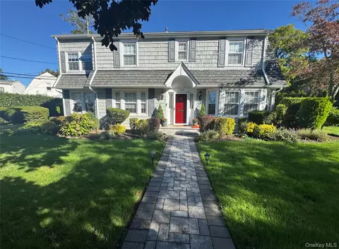 217 Hamilton Rd, Rockville Centre, NY 11570