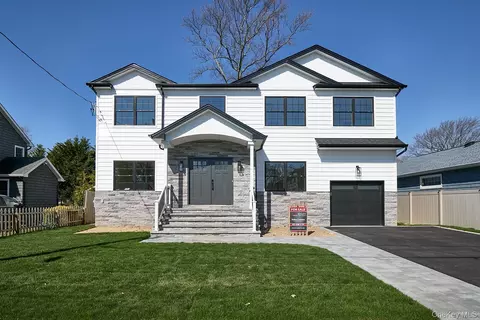 1480 Adam Pl, Wantagh, NY 11793
