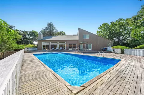 41 Sunset Ave, East Quogue, NY 11942