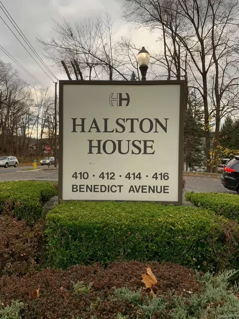 410 Benedict Ave #5E, Greenburgh, NY 10591