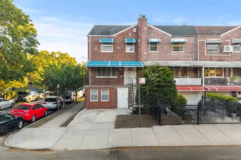 1150 E 214th St, New York, NY 10469